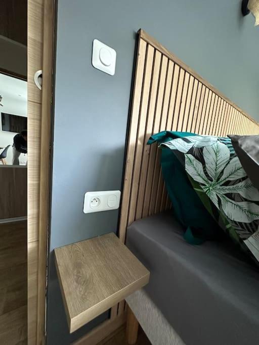 La Parenthese Apartment *